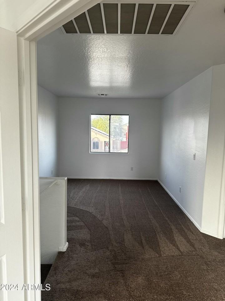 12337 W Sweetwater Ave - Photo 7 of 19