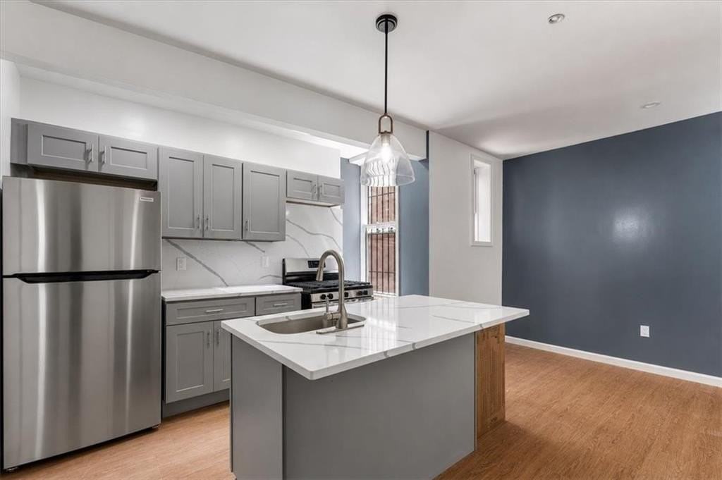 324 Eldert St #3B