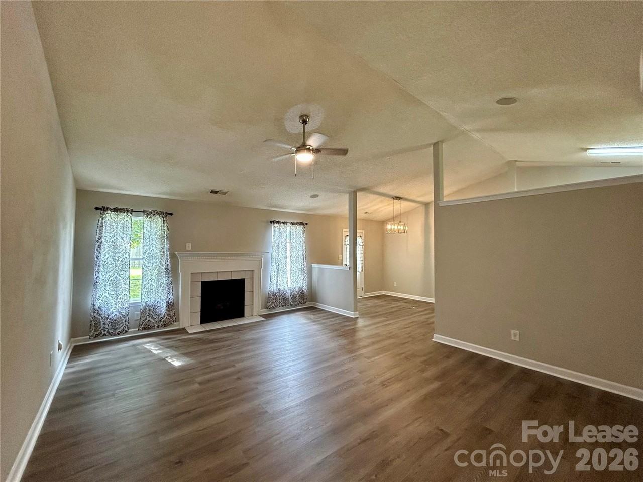 3005 Brekonridge Centre Dr - Photo 7 of 25