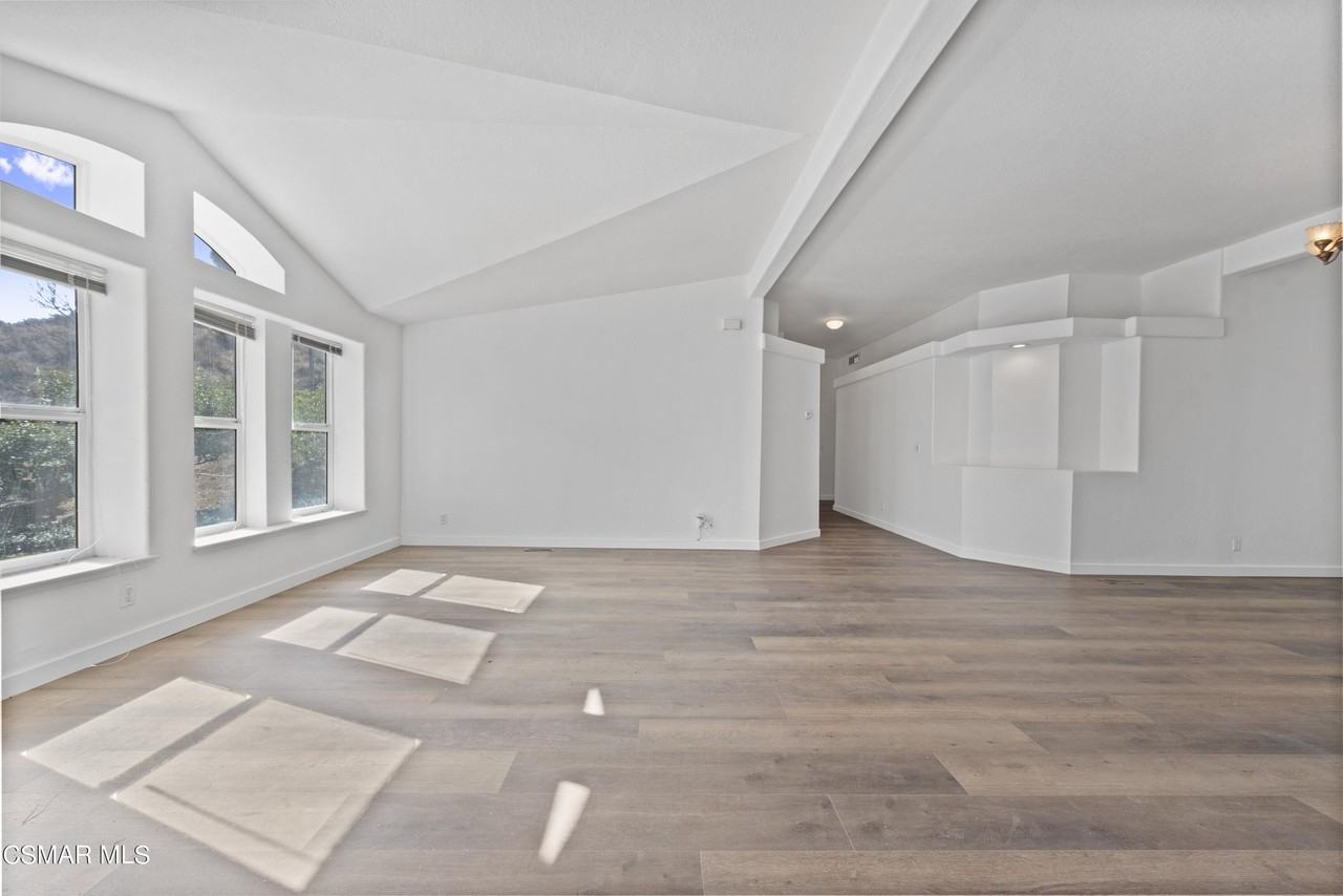 1057 E La Loma Ave - Photo 6 of 50