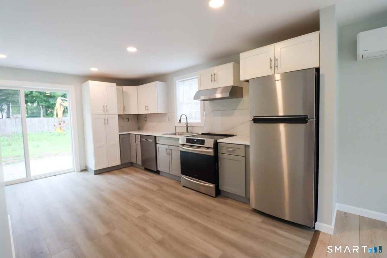 58 Norwich Rd - Photo 3 of 15