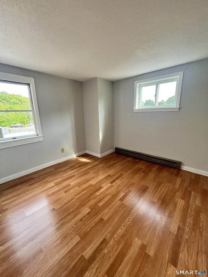 889 Farmington Ave #1 - Photo 7 of 9