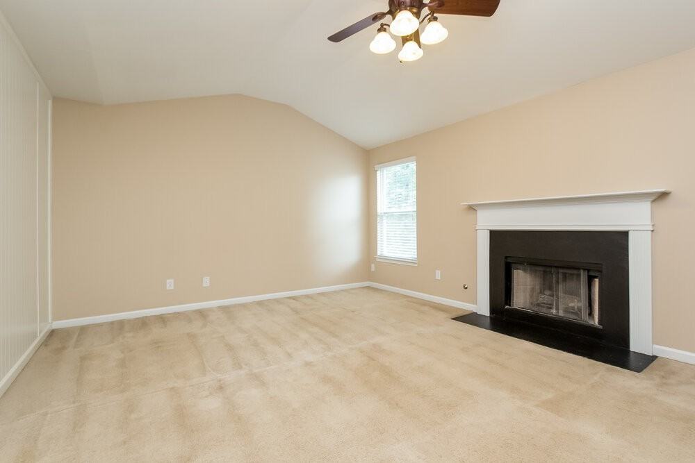 1260 Red Cedar Trl - Photo 4 of 17