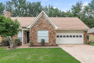 5896 Pipers Green Ln - Photo 1 of 1