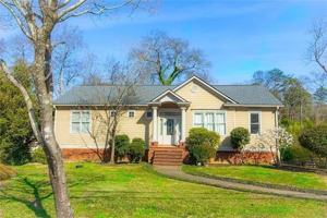 featured image of 721 Smithstone Rd Se