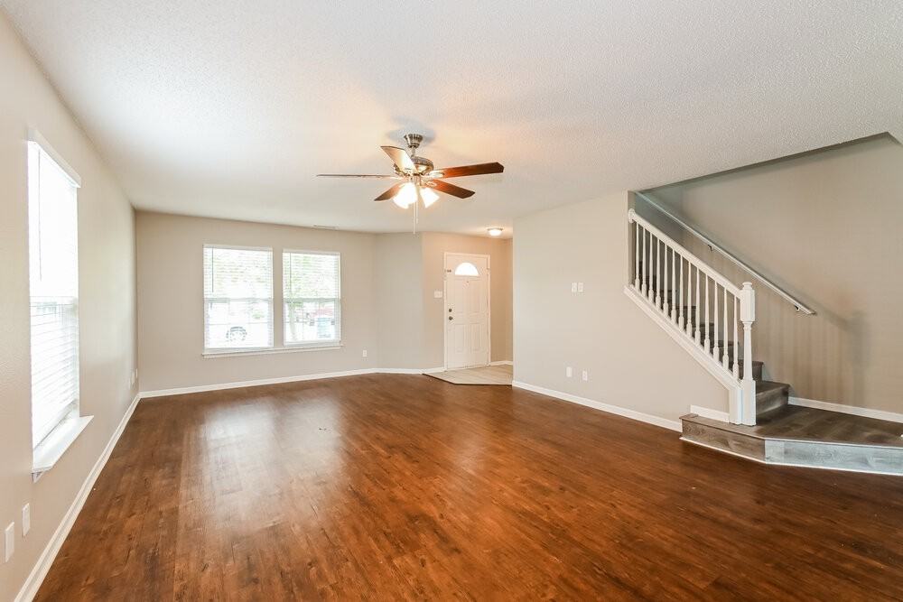 8652 Orchard Grove Ln - Photo 5 of 17