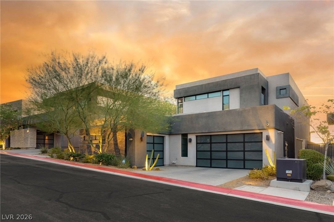 861 Vegas View Dr - Photo 3 of 50