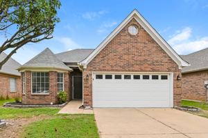 featured image of 8262 Regal Bend Dr