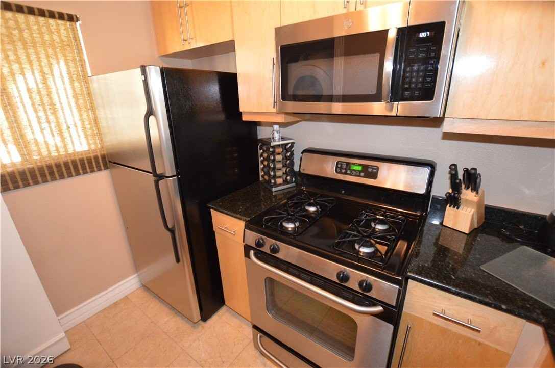 220 E Flamingo Rd #327 - Photo 7 of 13