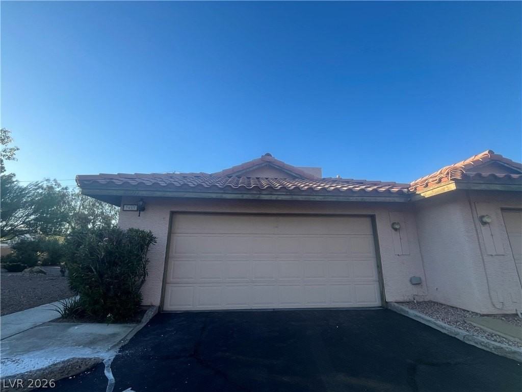 3611 Laguna Del Sol Dr - Photo 3 of 24
