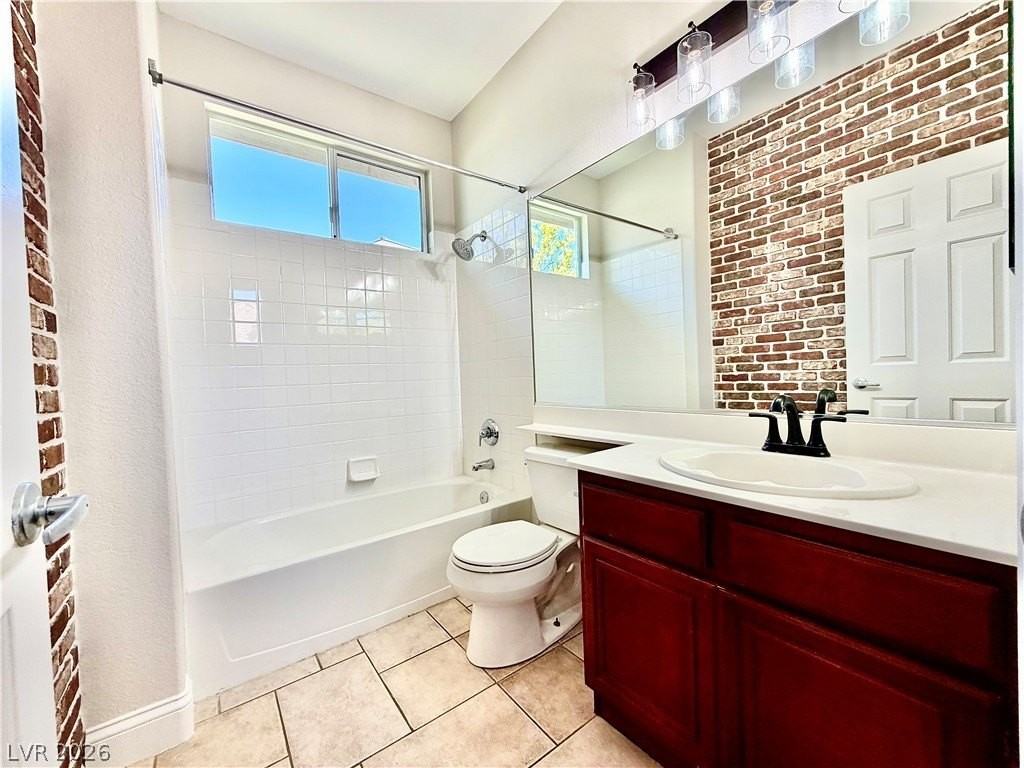 3347 Chesterbrook Ct - Photo 5 of 35