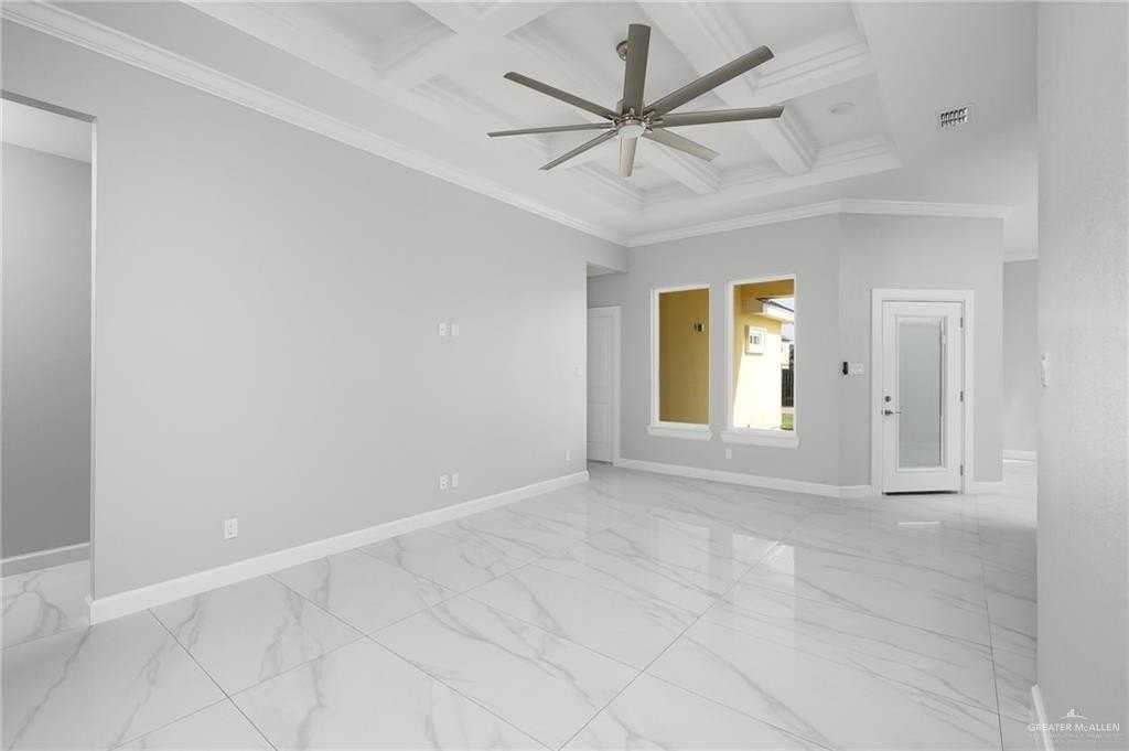2603 E Imperial Oaks Dr - Photo 2 of 12