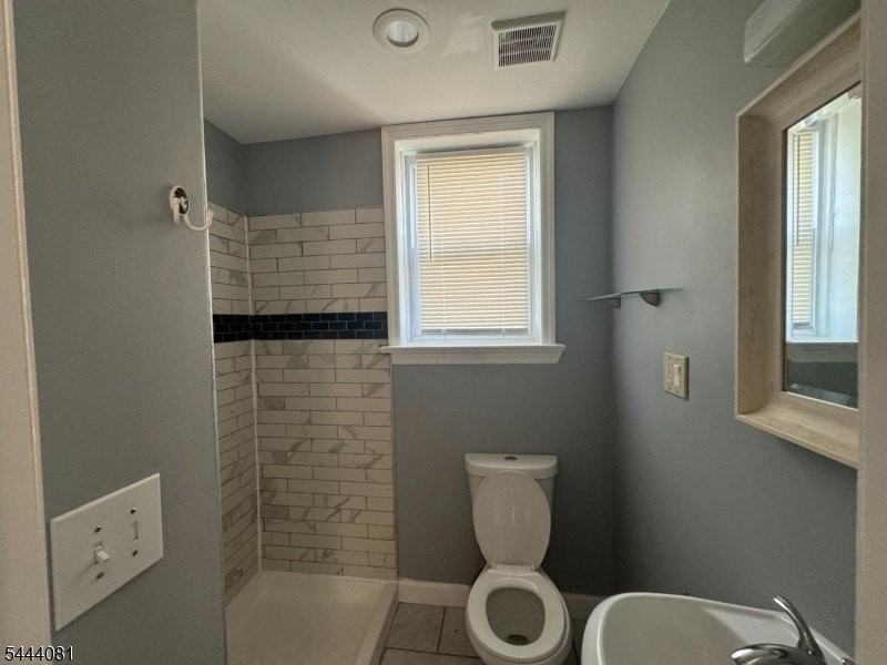 351 Ogden St - Photo 6 of 15
