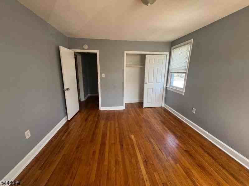 351 Ogden St - Photo 4 of 15