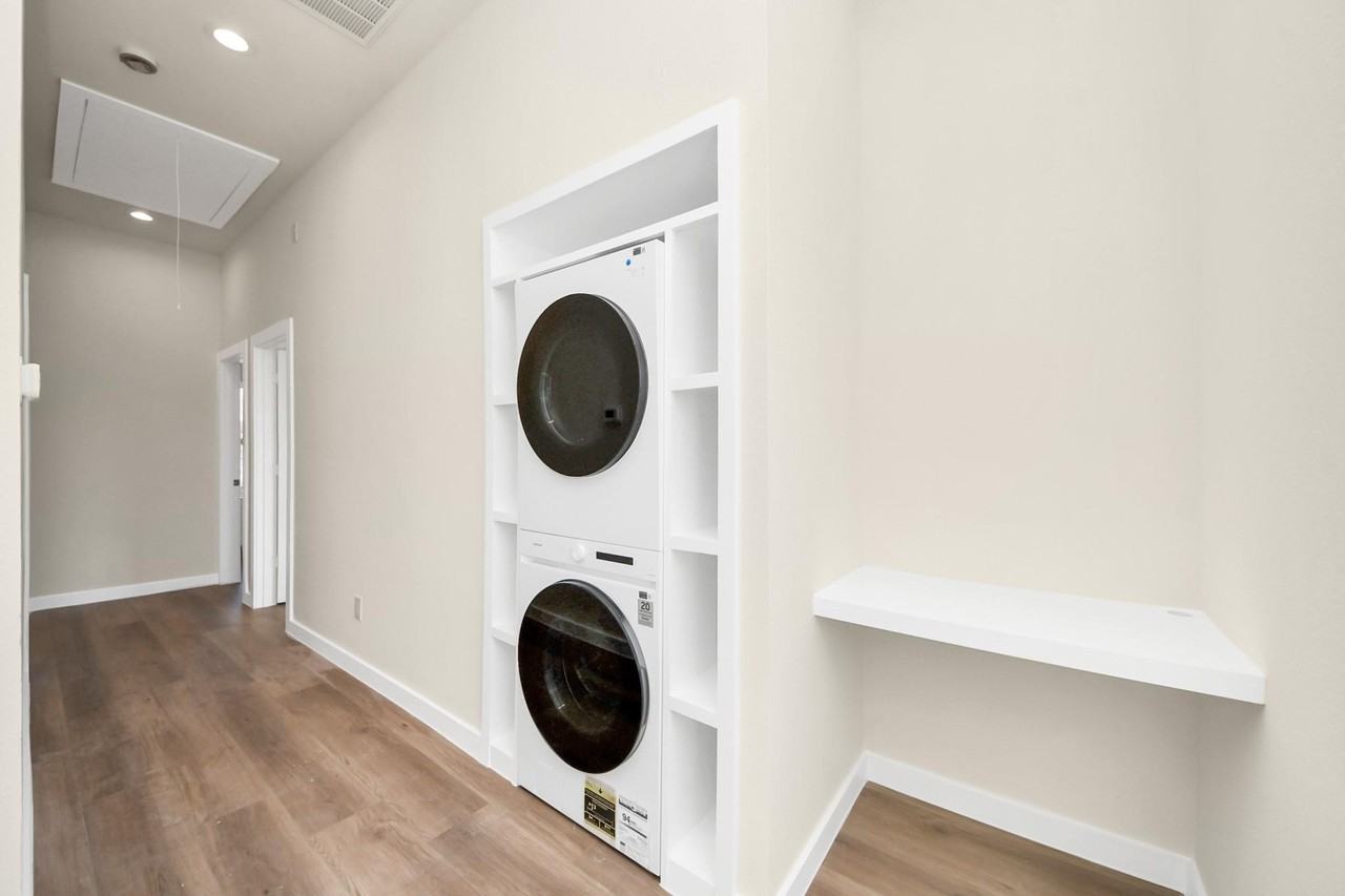 8025 Peachtree Street - Photo 5 of 13