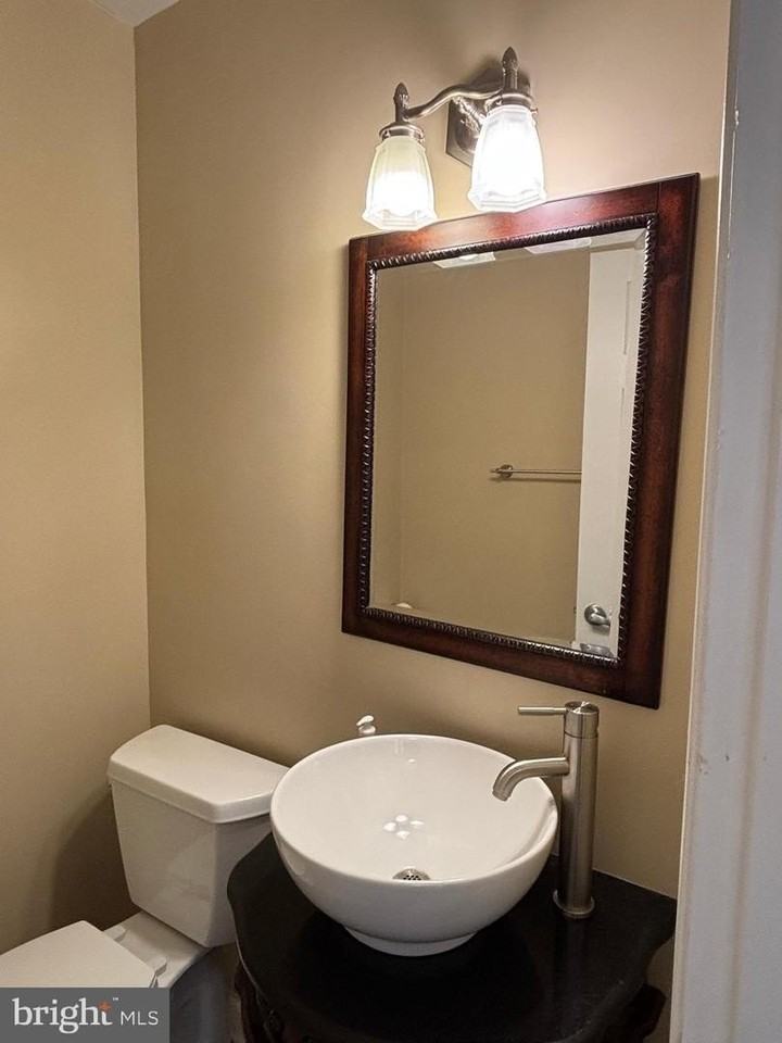 3913 Parsons Rd - Photo 6 of 43