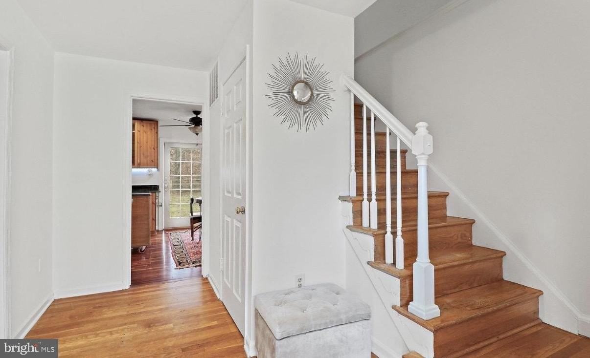 5012 Gainsborough Dr - Photo 5 of 16