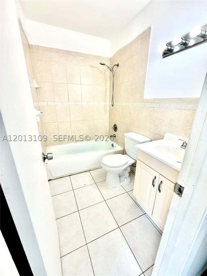 22221 Sw 103rd Ct #0 - Photo 4 of 22