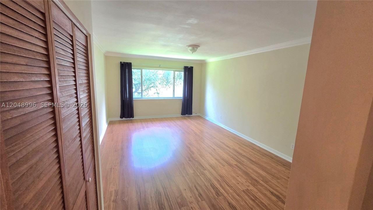 201 Se 6th Ave #11