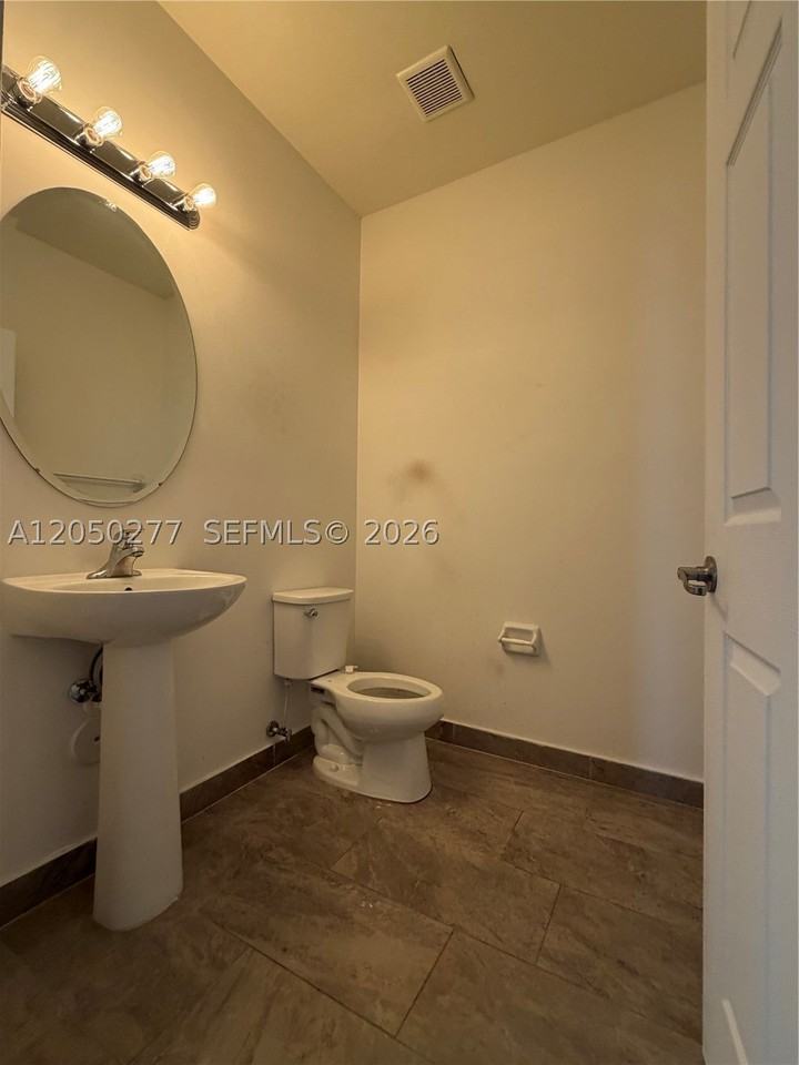 25225 Sw 118th Ave #25225 - Photo 7 of 21