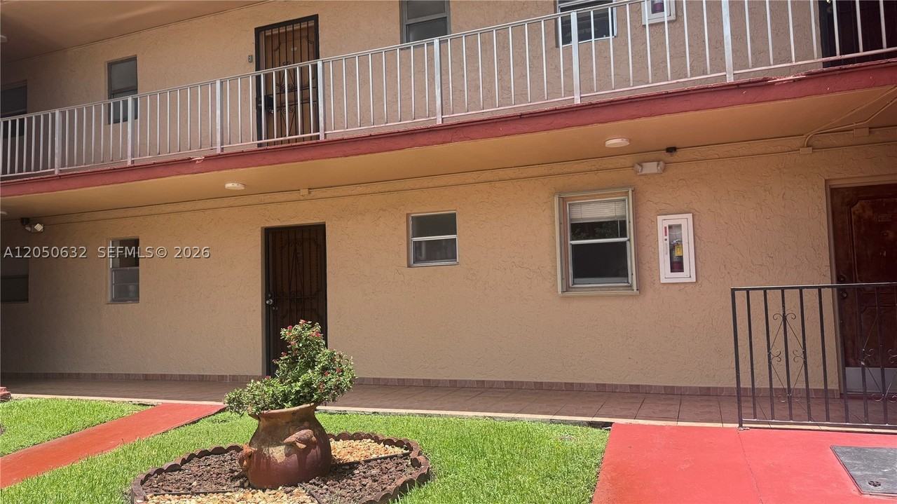 6090 W Flagler St #107 - Photo 4 of 27