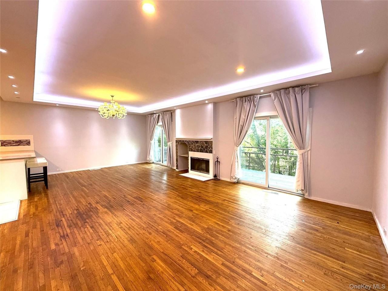 77 Sands Point Rd #1 - Photo 6 of 19