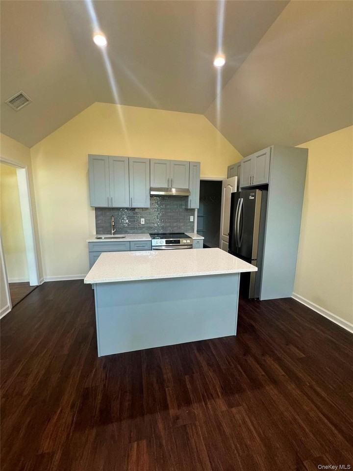 139 N 26th St - Photo 2 of 7