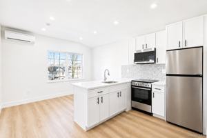 featured image of 9 Lagrange Ave #3