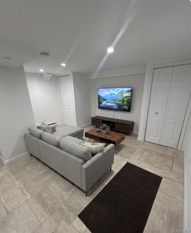 4246 E Tremont Ave #1 - Photo 2 of 5