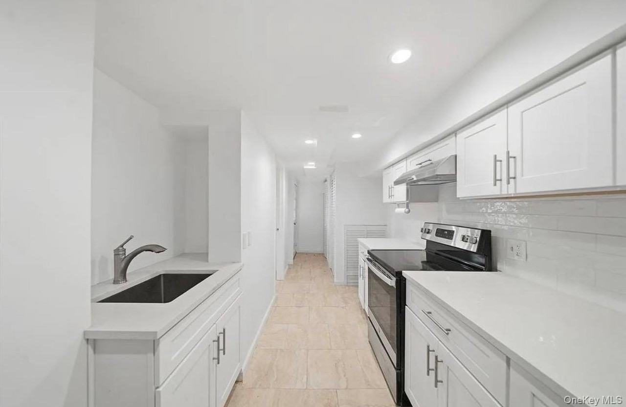4246 E Tremont Ave #1 - Photo 3 of 5