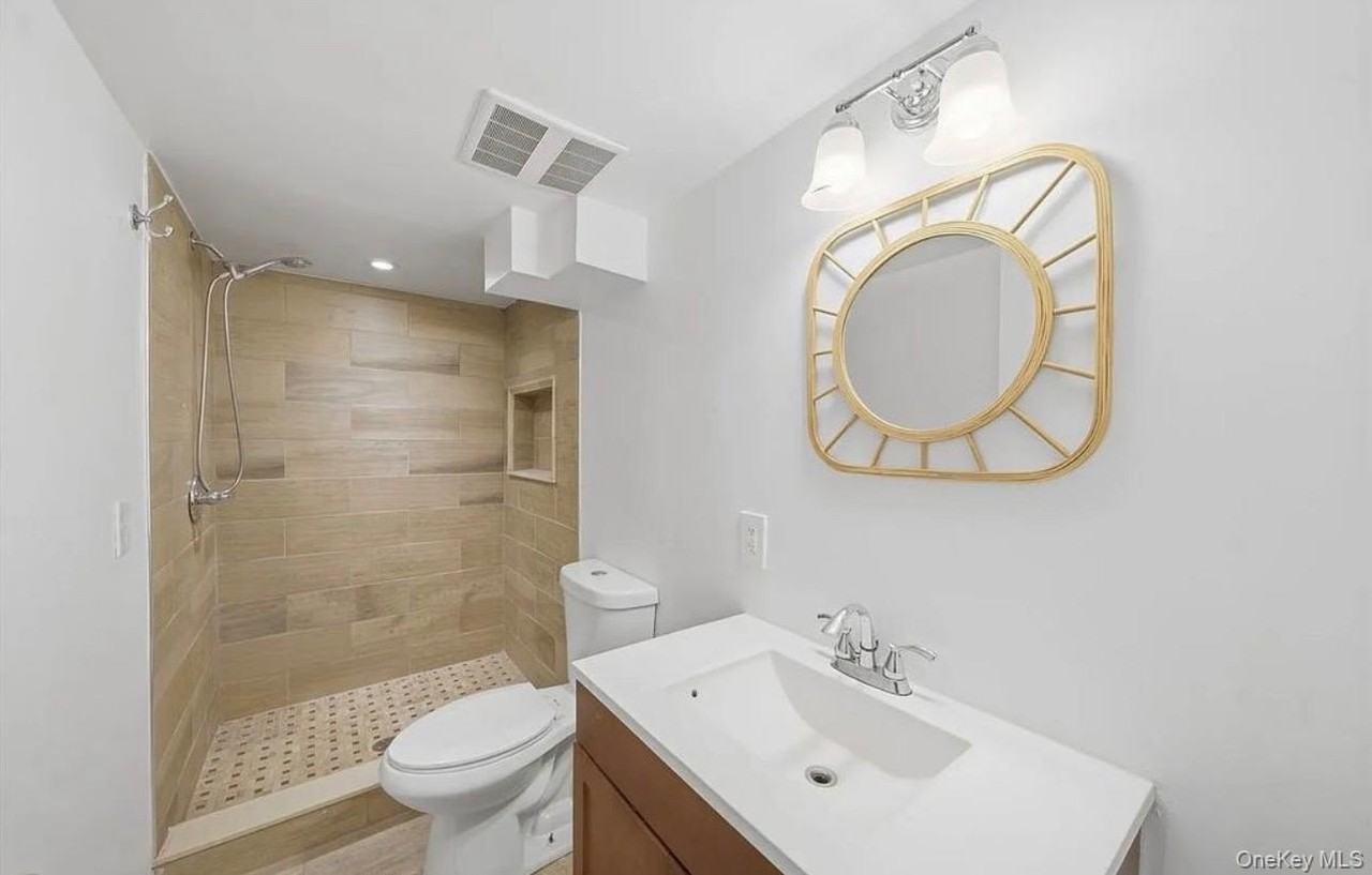 4246 E Tremont Ave #1 - Photo 4 of 5