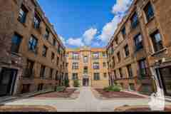 724 W Roscoe St - Photo 1 of 1