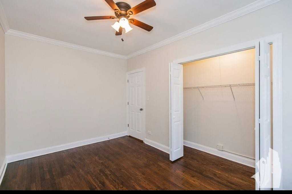 724 W Roscoe St #724-1N - Photo 4 of 6