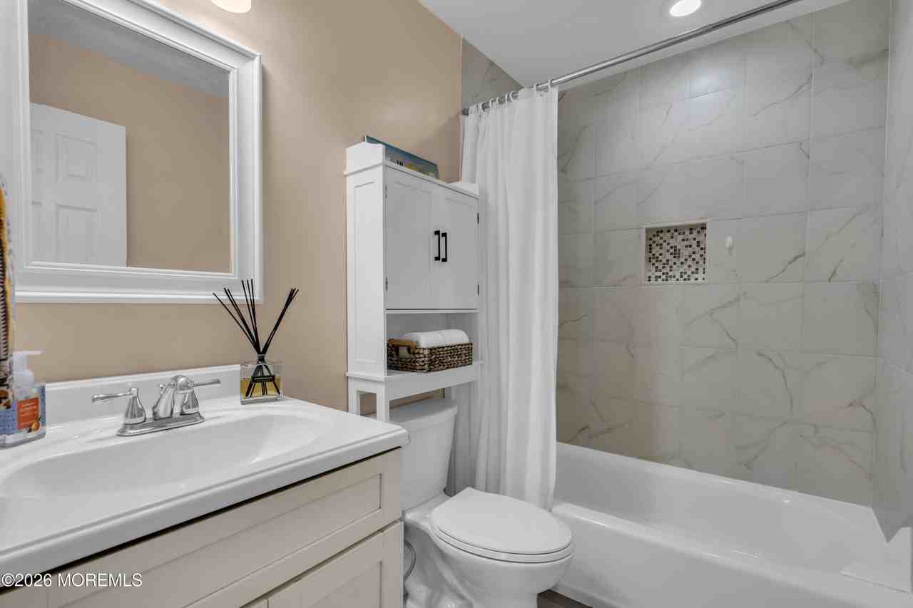 65 Lighthouse Dr - Photo 6 of 12