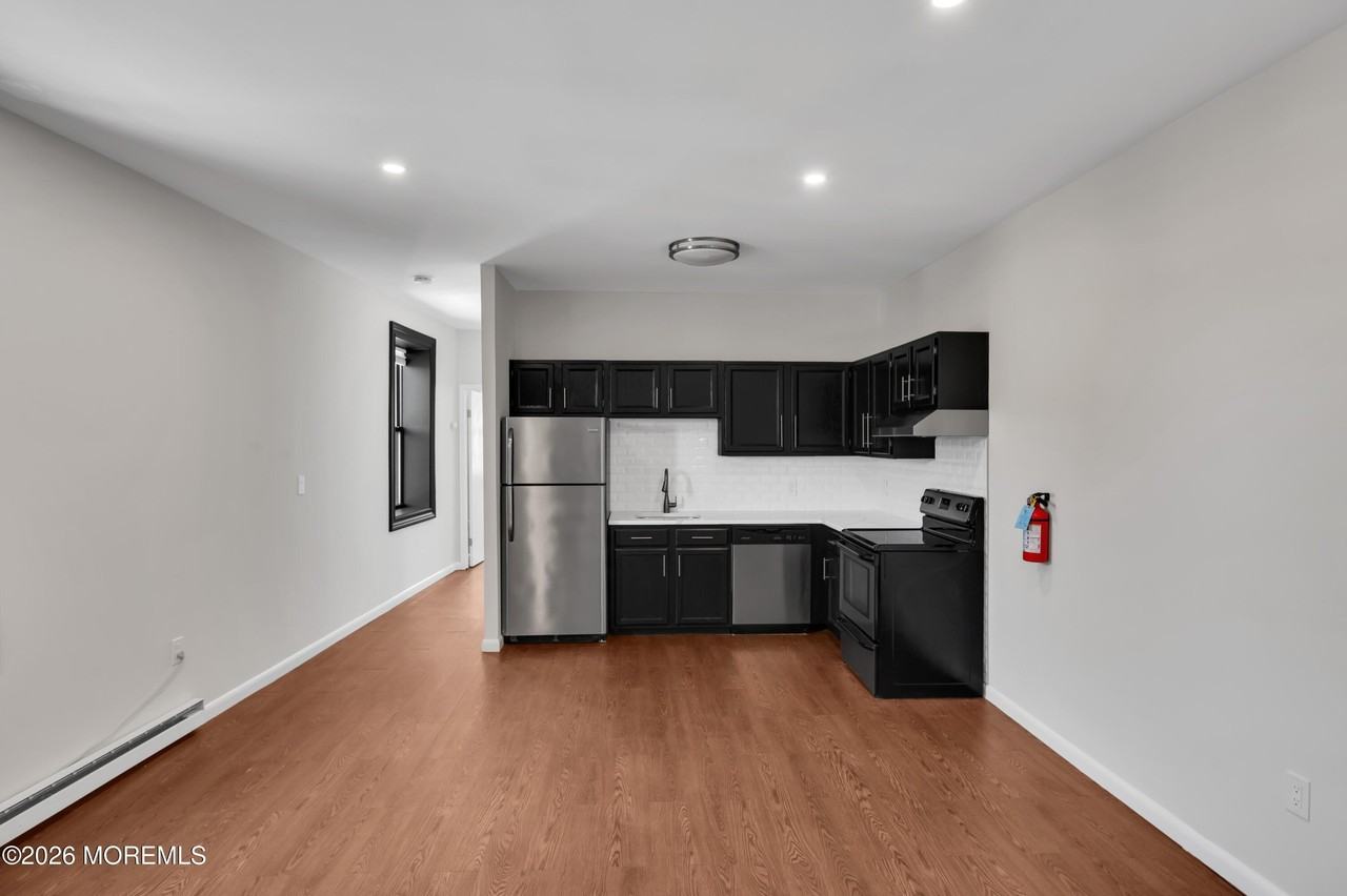 31 W Front St #1 - Photo 4 of 15
