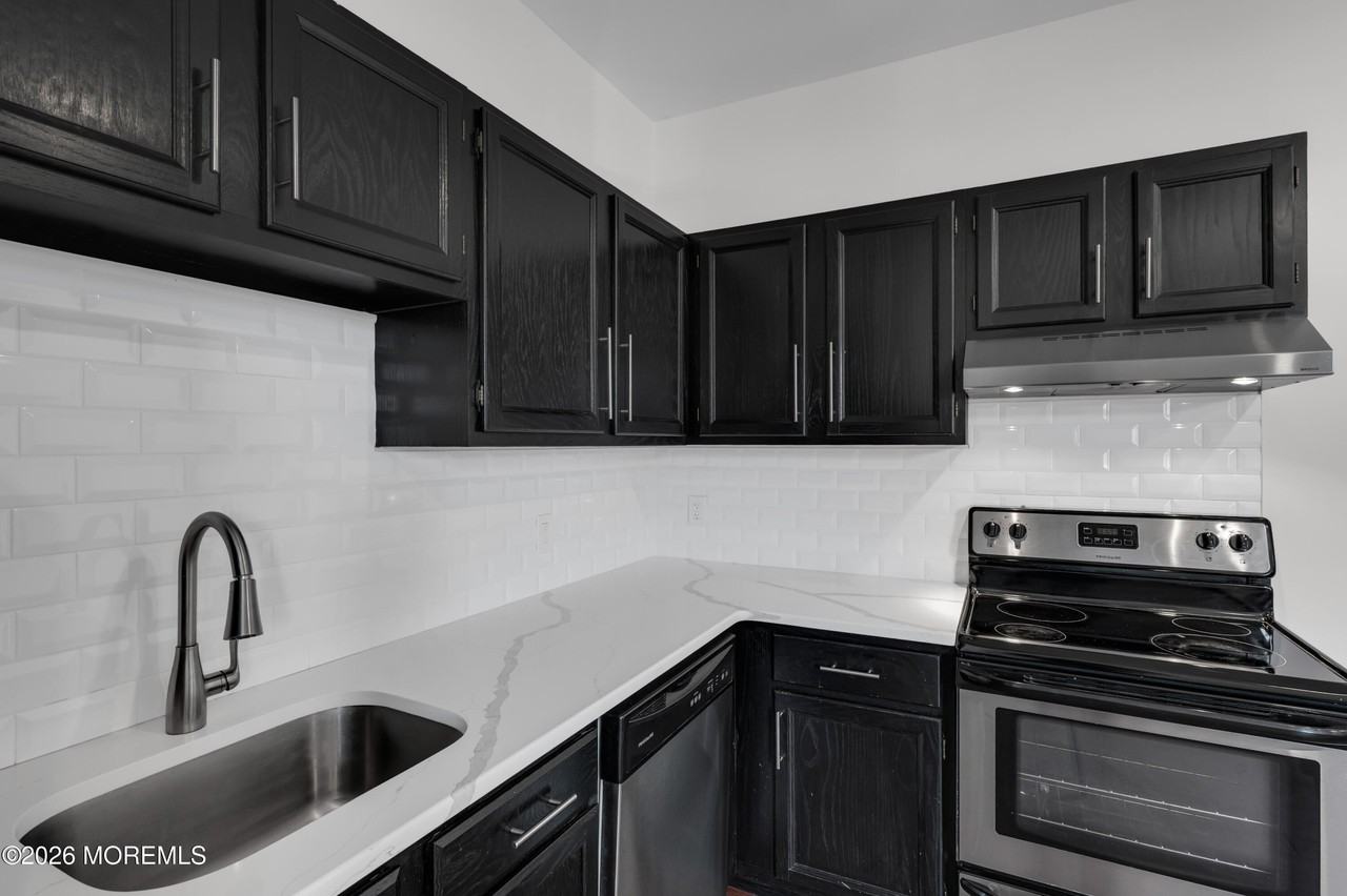 31 W Front St #1 - Photo 5 of 15