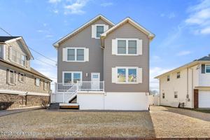 featured image of 32 Niblick St