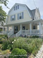 featured image of 209 4th Ave