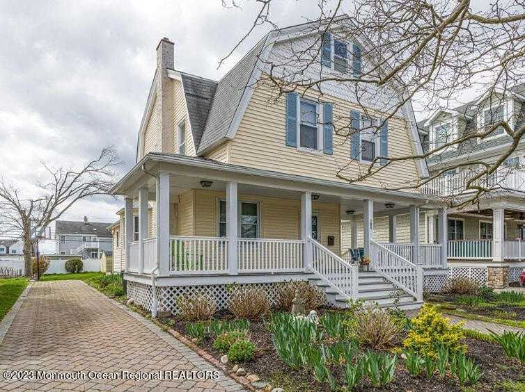 209 4th Ave - Photo 3 of 37