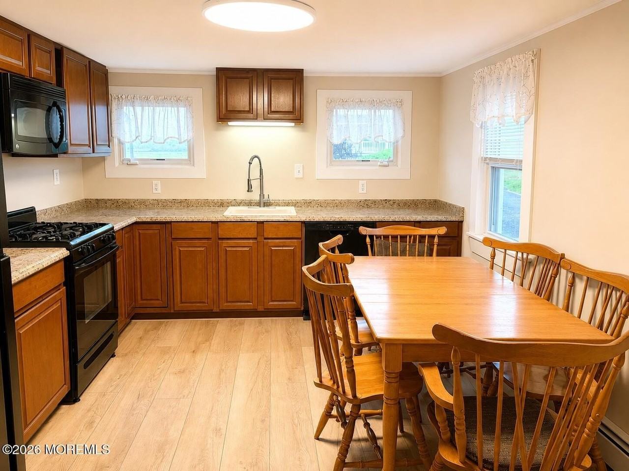 46 Riverdale Ave - Photo 2 of 11