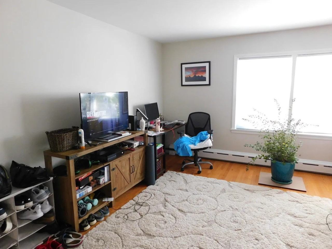 1911 Dewes St #1911 - Photo 3 of 21