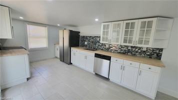featured image of 10671 Hampton St
