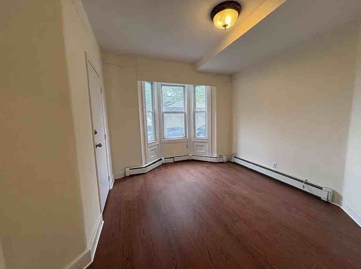 23 1/2 Merchant Street #1 - Photo 2 of 6
