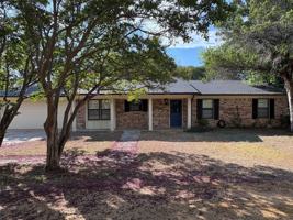featured image of 520 Crestwood Dr