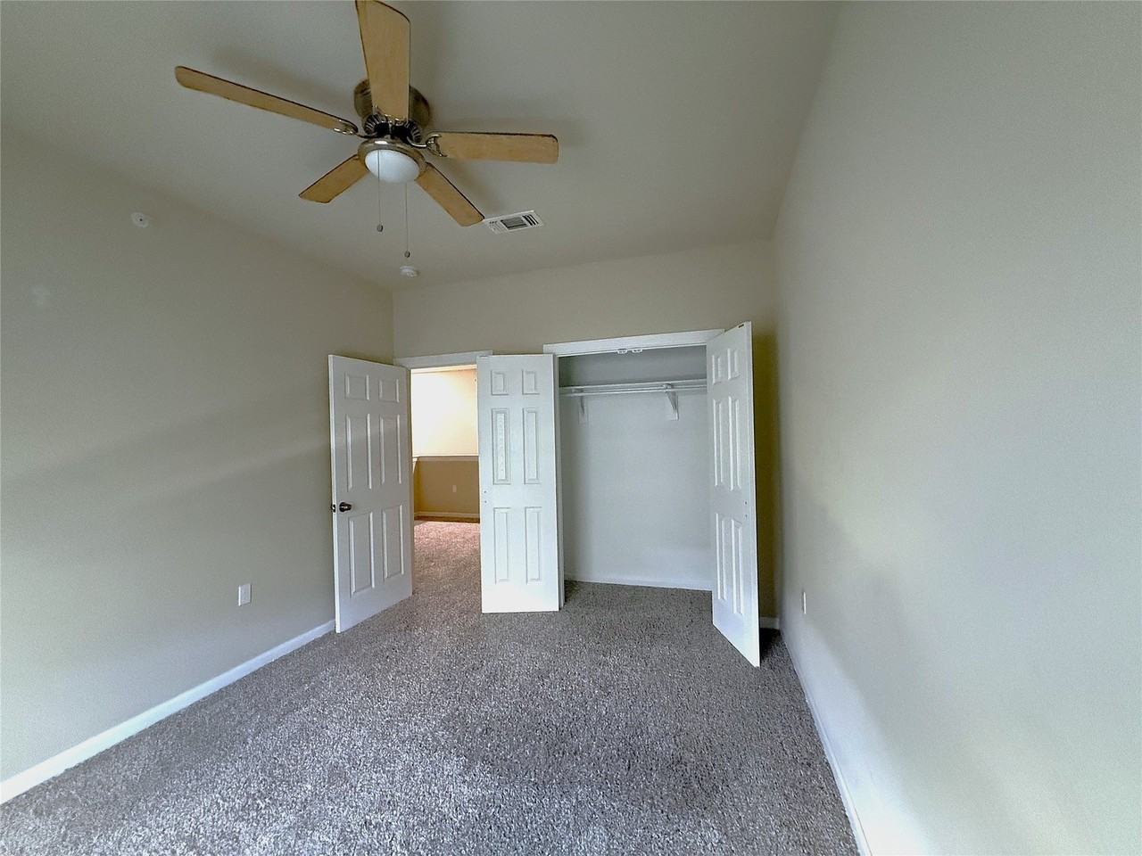 230 Heritage Ct - Photo 7 of 18