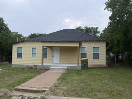 featured image of 405 E Evans St
