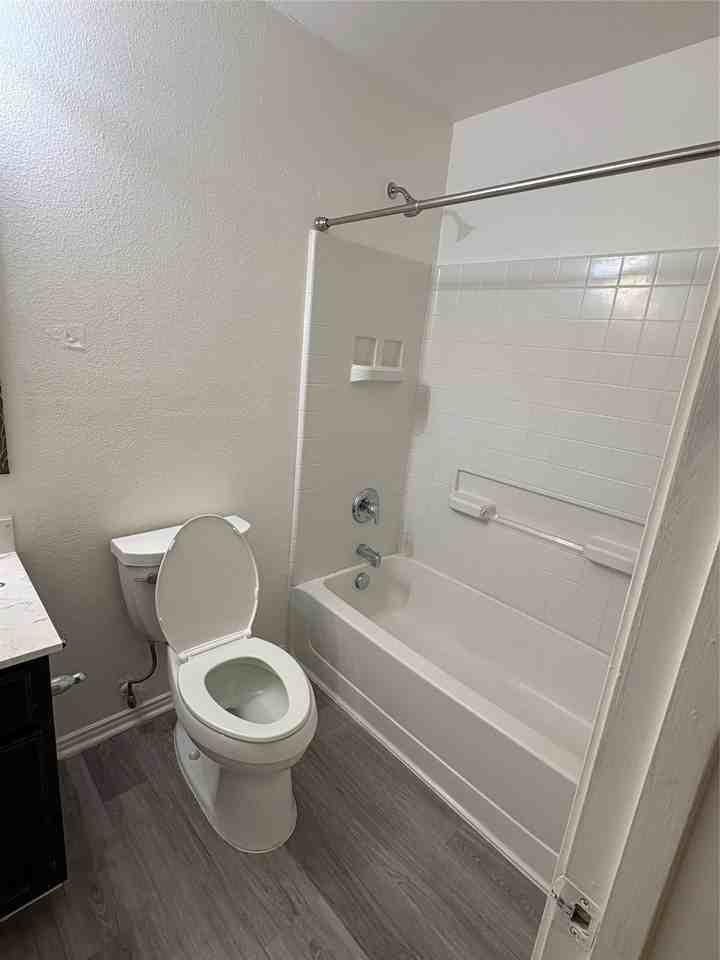 8836 Valley River Dr - Photo 3 of 15
