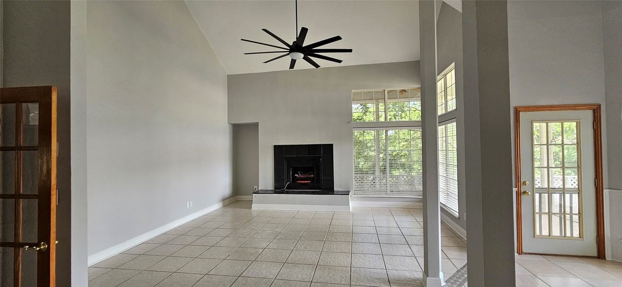 137 Oakview Rd - Photo 7 of 40