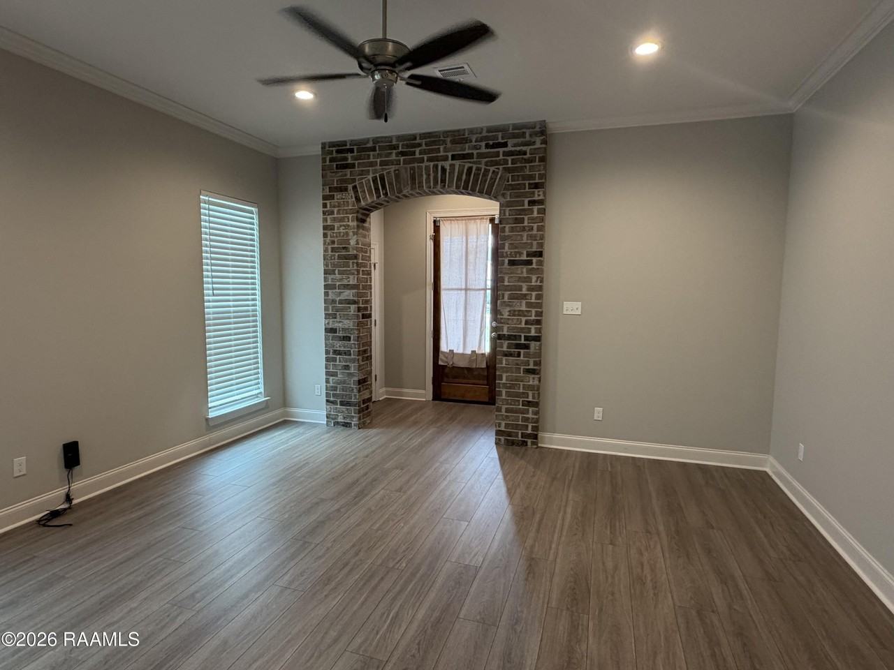 102 Ancona Ln - Photo 5 of 20