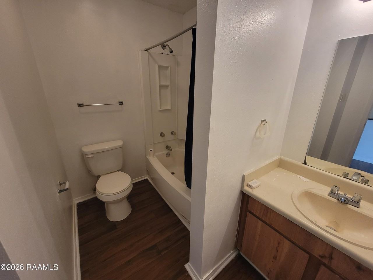 201 High Meadows Blvd #208 - Photo 6 of 7